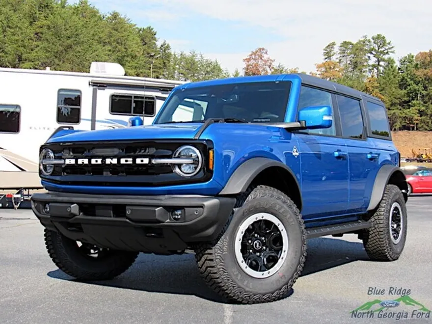 2024 Ford Bronco Outer Banks photo 1
