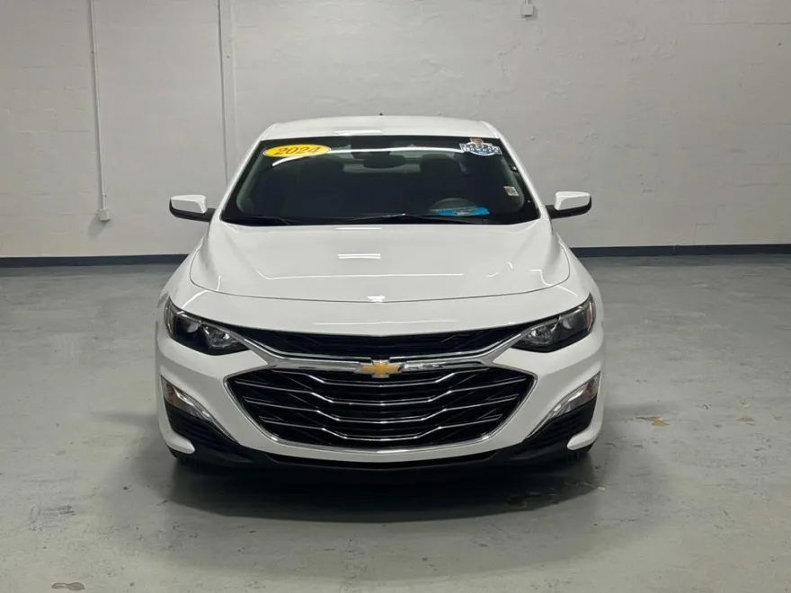 2024 Chevrolet Malibu LS photo 1