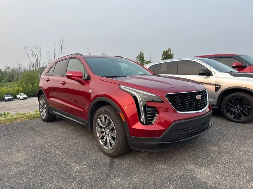 2023 Cadillac XT4 Sport photo 1
