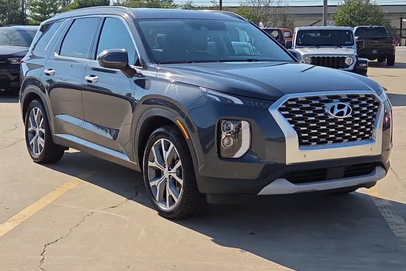 2020 Hyundai Palisade SEL photo 1