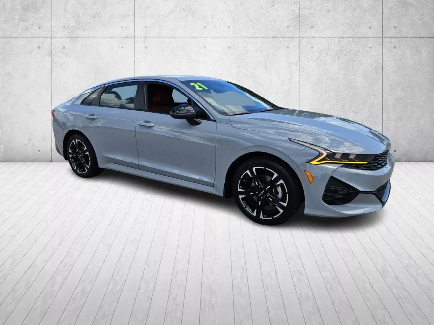 2024 Kia K5 GT-Line photo 1