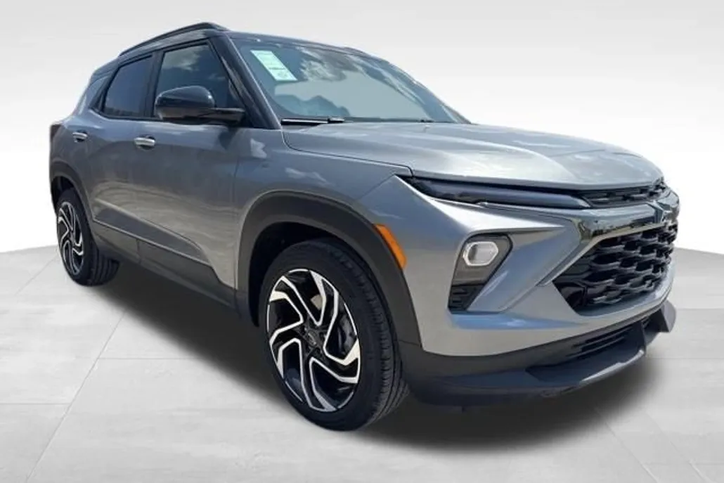 2026 Chevrolet Trailblazer RS photo 1