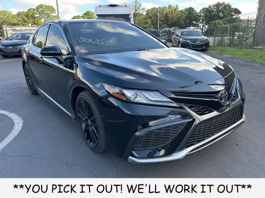 2021 Toyota Camry XSE photo 1