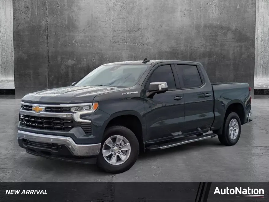 2025 Chevrolet Silverado 1500 LT photo 1