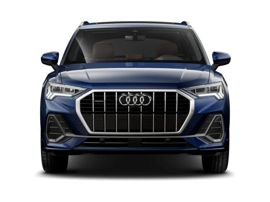 2025 Audi Q3 S line Premium Plus photo 3