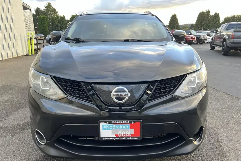 2018 Nissan Rogue Sport SL photo 1