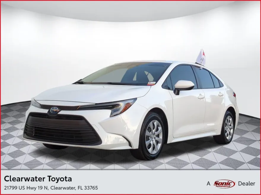 2024 Toyota Corolla Hybrid LE photo 1