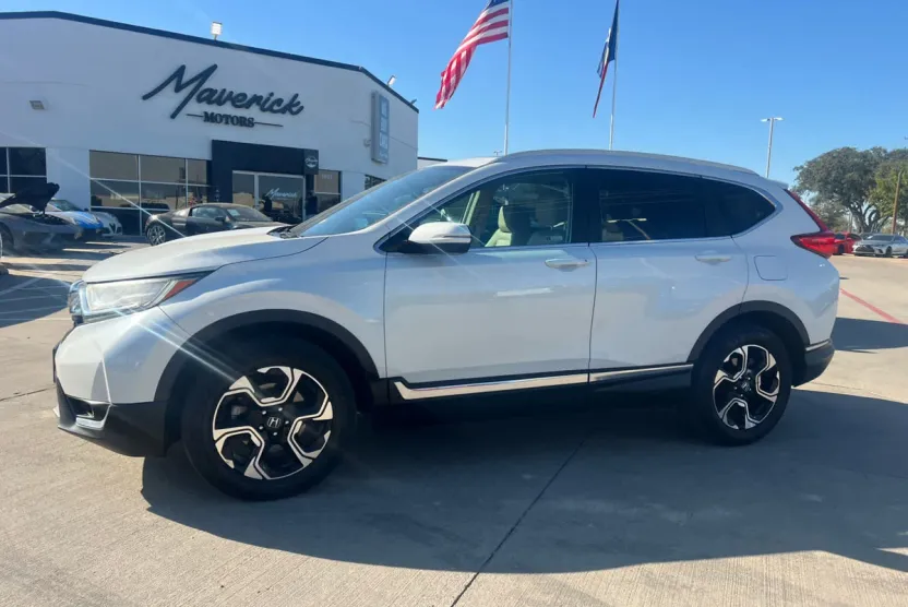 2019 Honda CR-V Touring photo 1