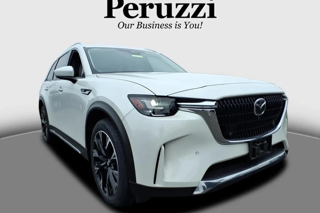 2024 Mazda CX-90 Premium Plus photo 1