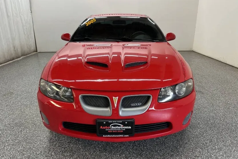2005 Pontiac GTO photo 1
