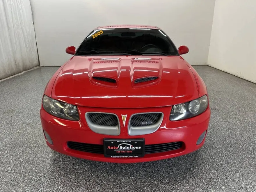 2005 Pontiac GTO photo 1