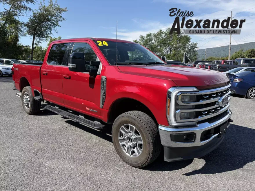 2024 Ford F-350 Lariat photo 1