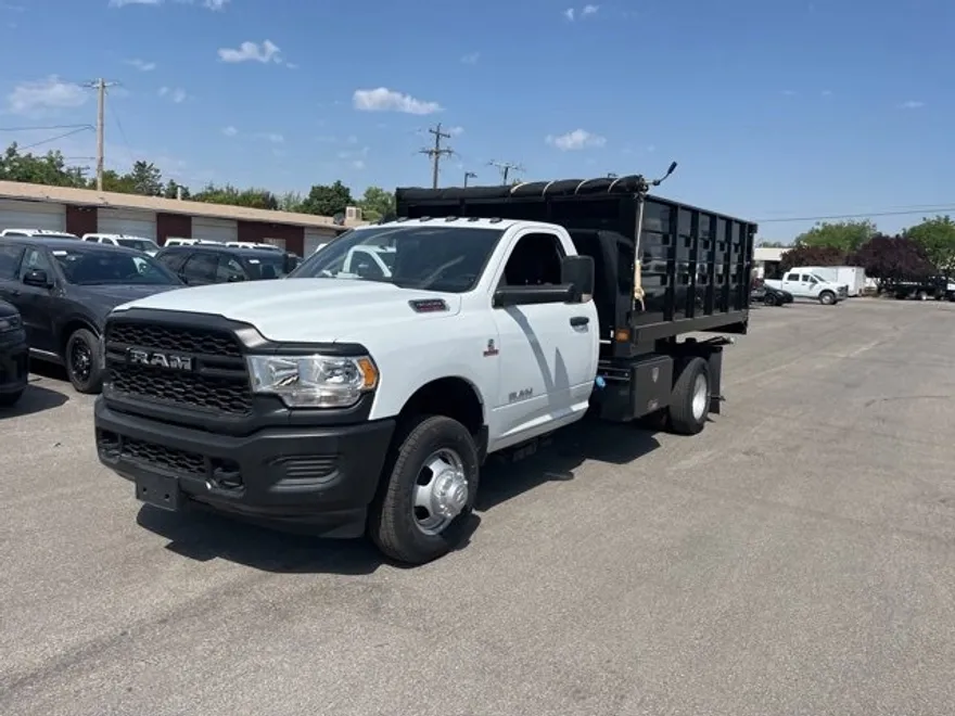 2022 Ram 3500 Tradesman photo 1