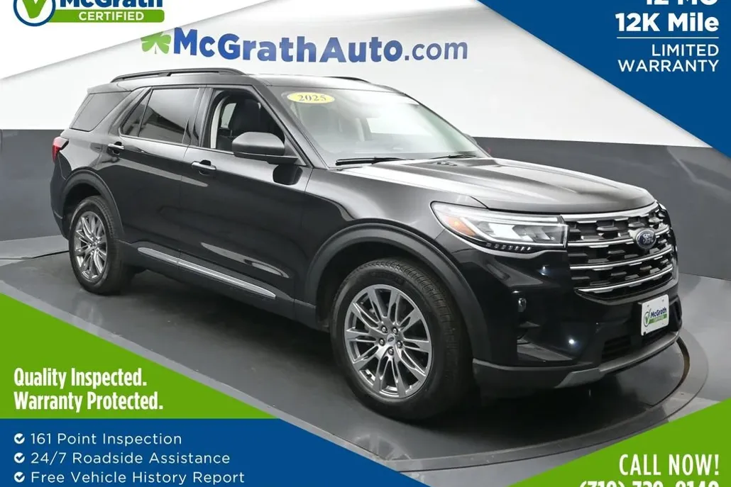 2025 Ford Explorer photo 1