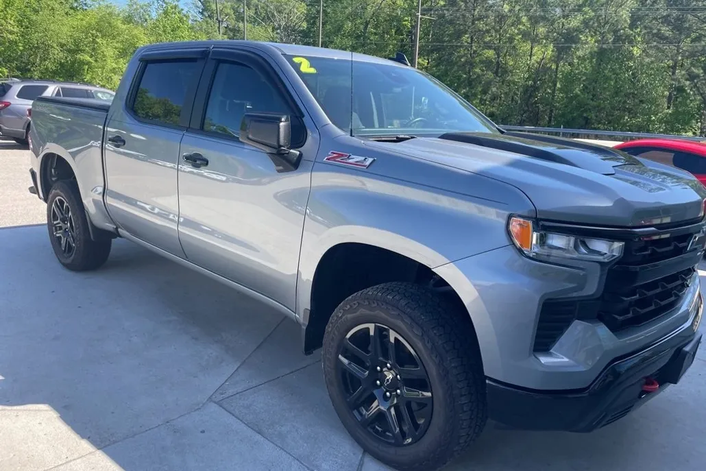 2024 Chevrolet Silverado 1500 LT Trail Boss photo 1