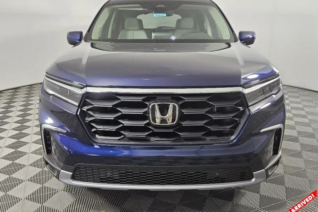 2025 Honda Pilot EX-L photo 1