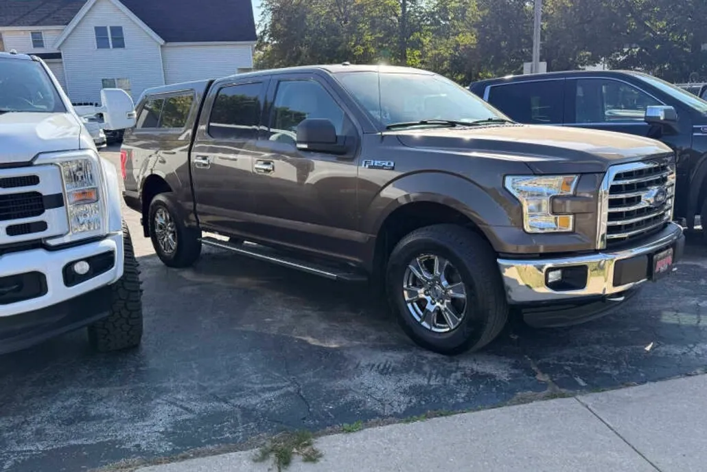 2015 Ford F-150 XLT photo 1