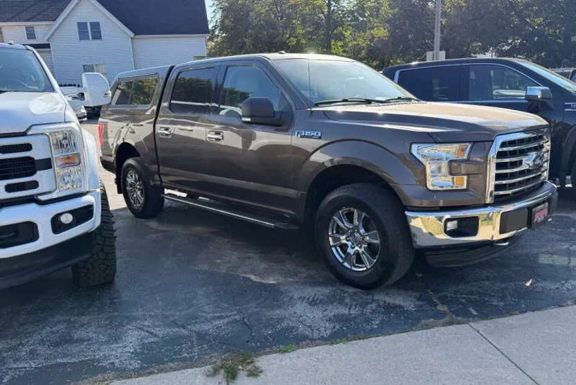 2015 Ford F-150 XLT photo 1