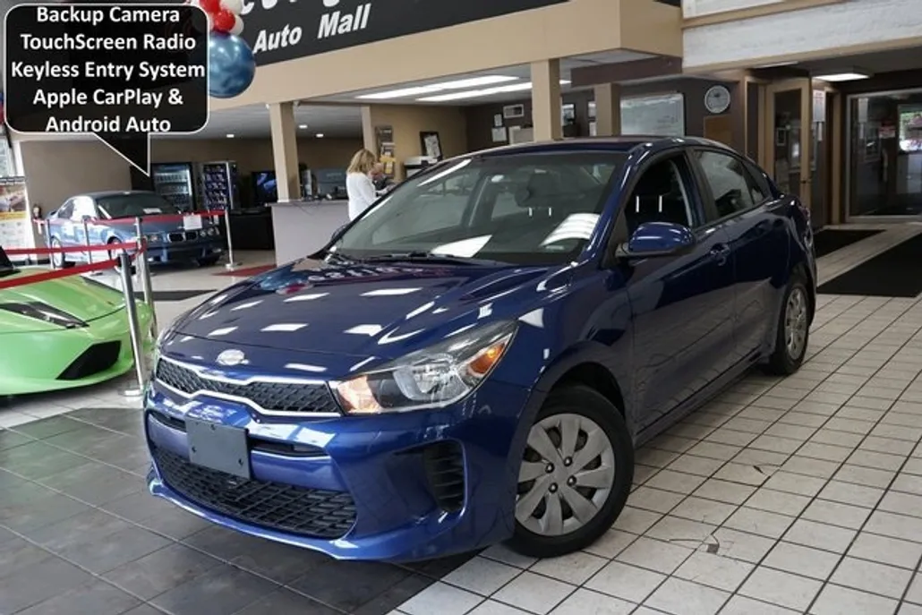 2019 Kia Rio S photo 1