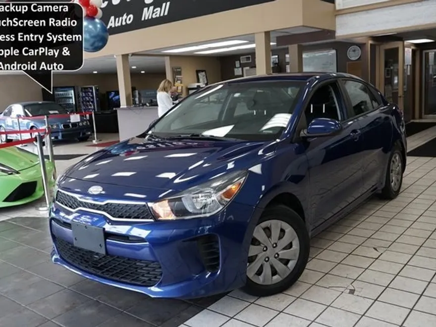 2019 Kia Rio S photo 1