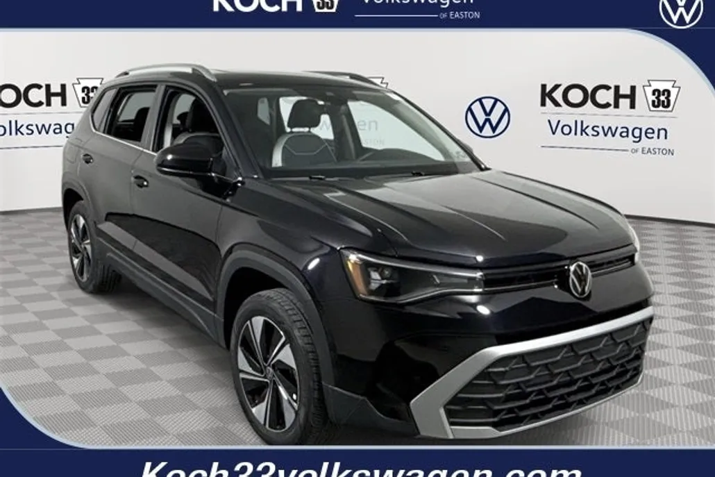 2025 Volkswagen Taos SE photo 1
