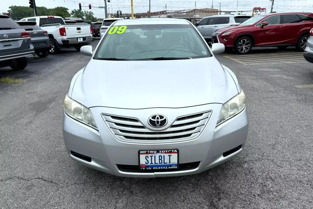 2009 Toyota Camry XLE photo 1