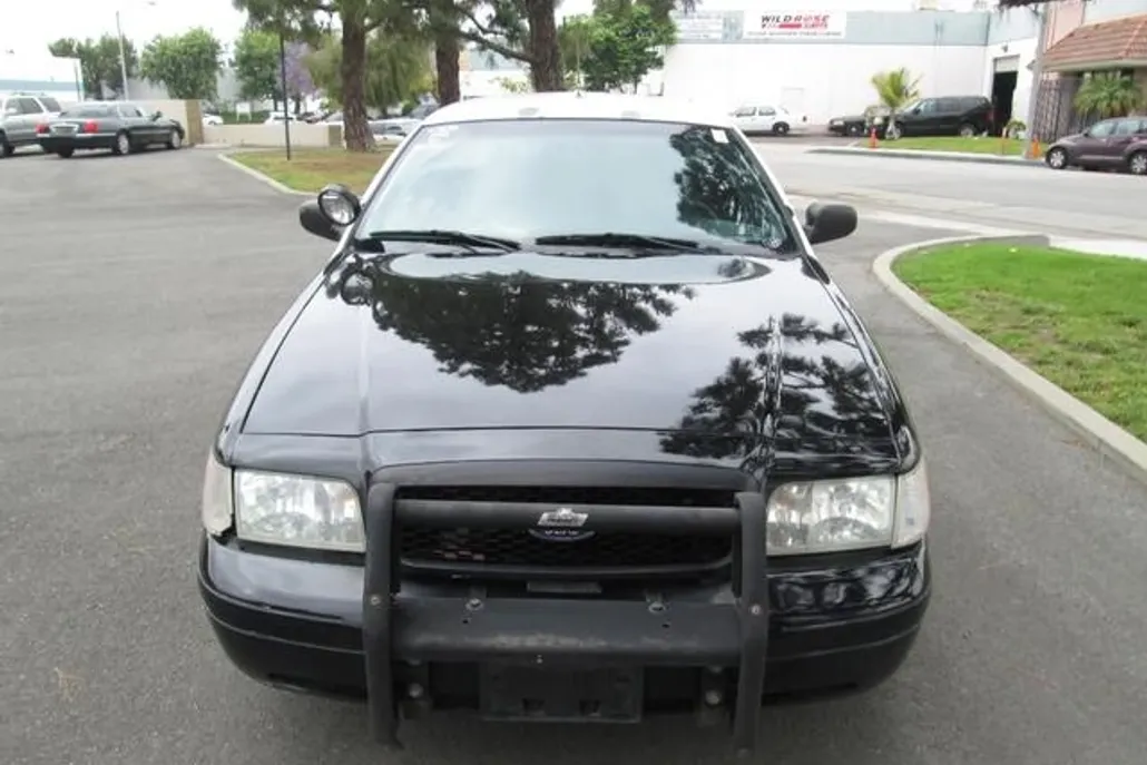 2006 Ford Crown Victoria Police Interceptor photo 1