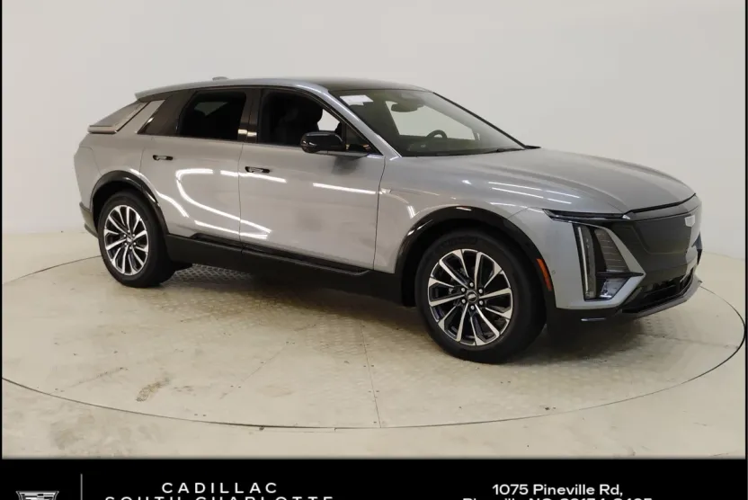 2025 Cadillac Lyriq Sport photo 1
