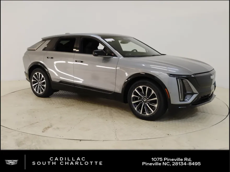 2025 Cadillac Lyriq Sport photo 1
