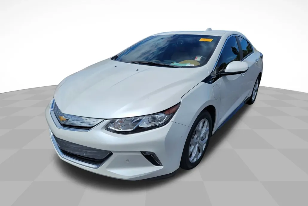 2017 Chevrolet Volt Premier photo 1