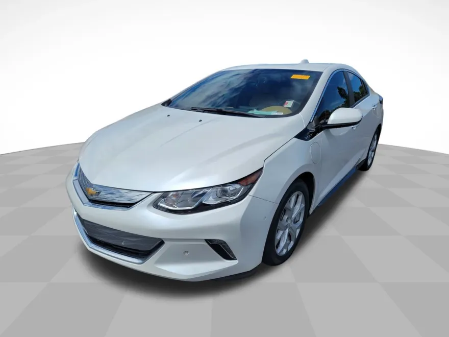 2017 Chevrolet Volt Premier photo 1