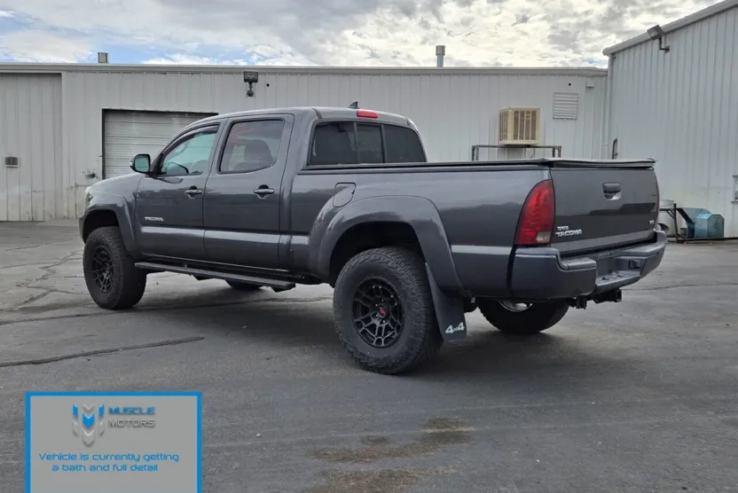 2014 Toyota Tacoma Base V6 photo 1