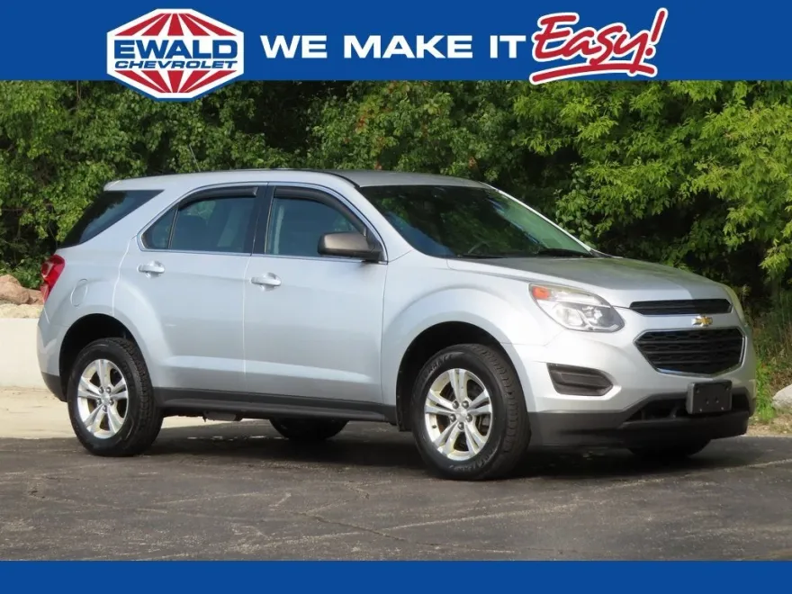 2017 Chevrolet Equinox LS photo 1