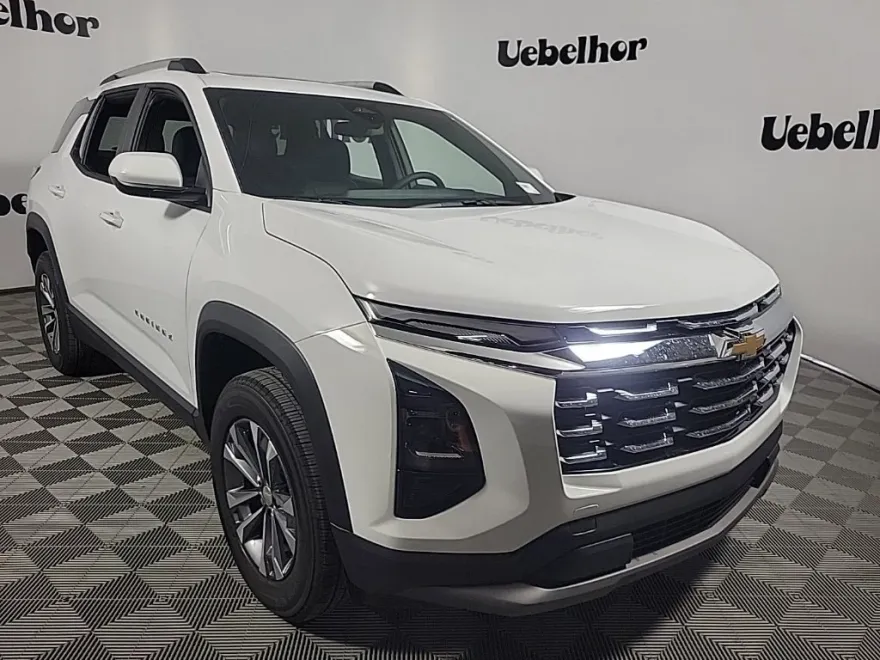 2026 Chevrolet Equinox LT photo 1