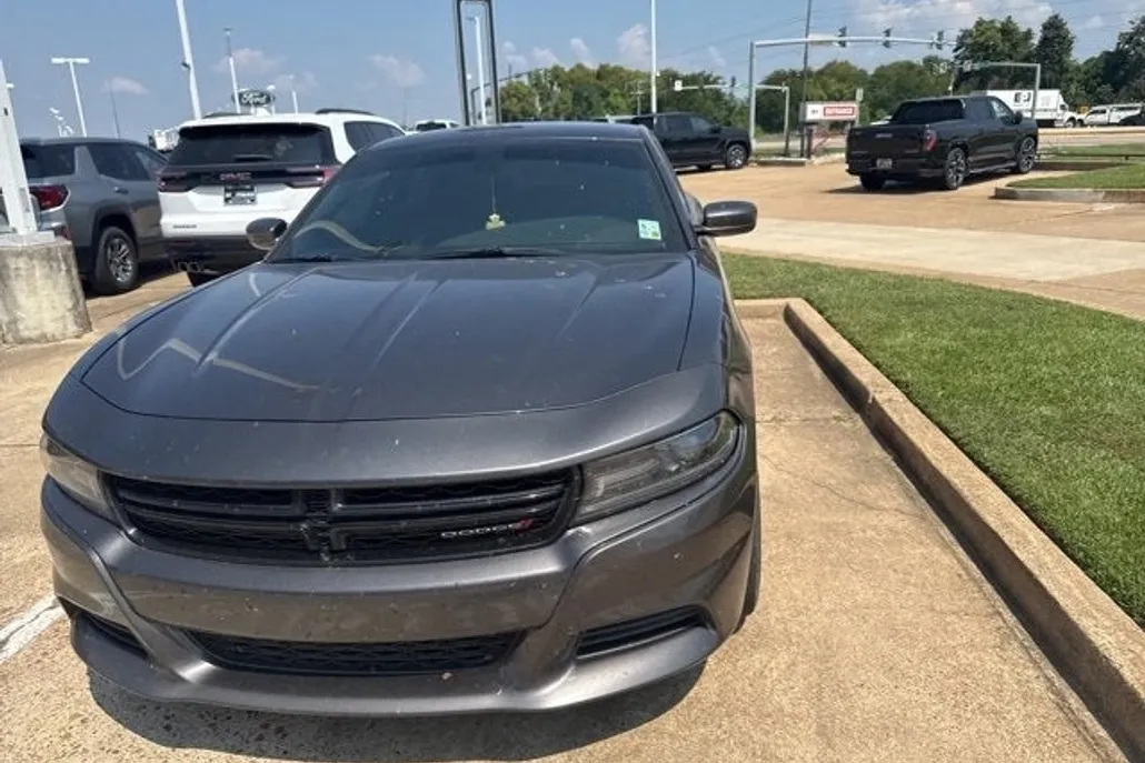 2020 Dodge Charger SXT photo 1