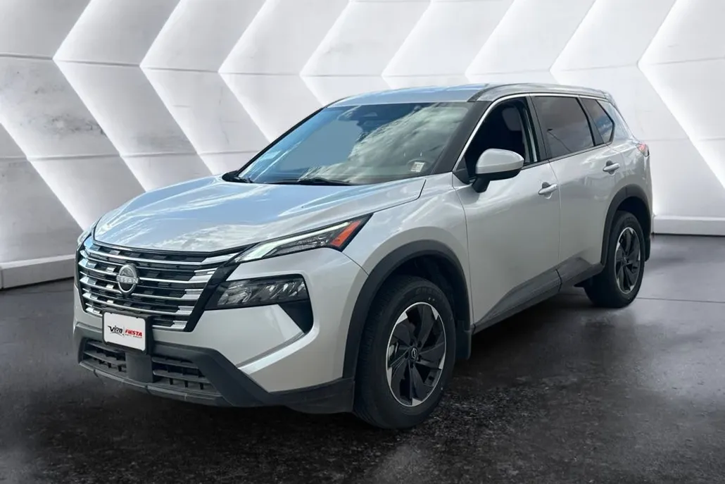 2024 Nissan Rogue SV photo 1