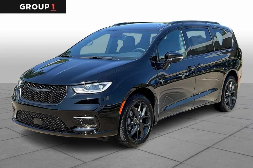 2026 Chrysler Pacifica Limited photo 1