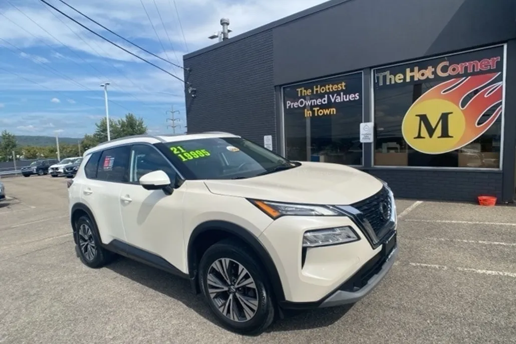 2021 Nissan Rogue SV photo 1