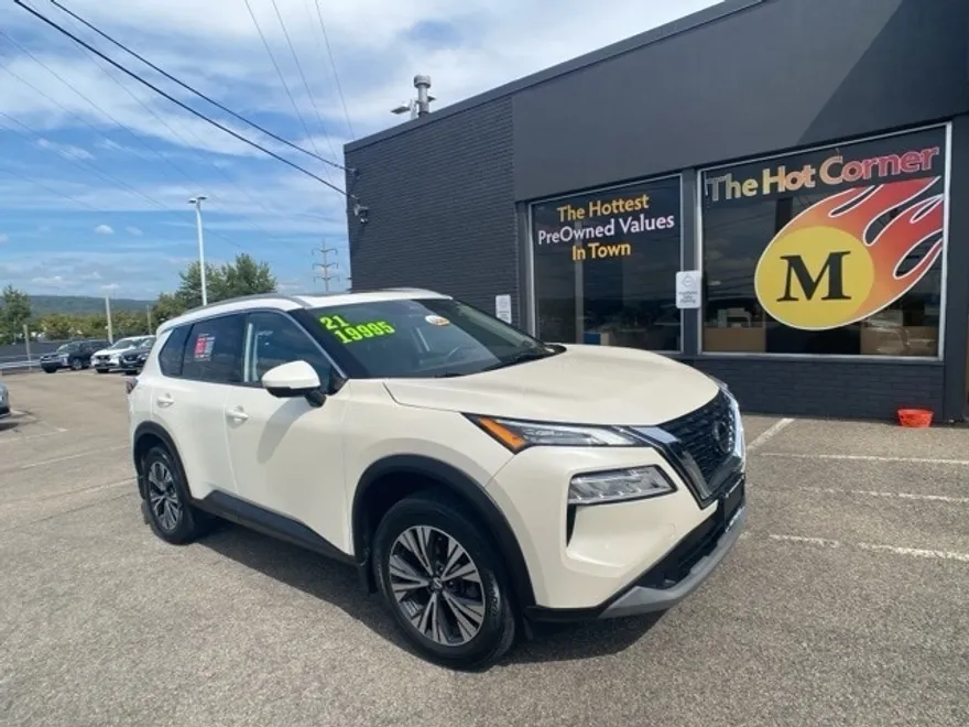2021 Nissan Rogue SV photo 1