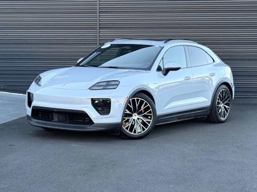 2025 Porsche Macan Electric photo 1