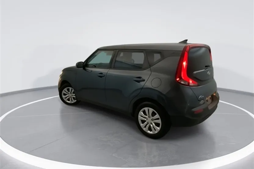 2020 Kia Soul LX photo 1