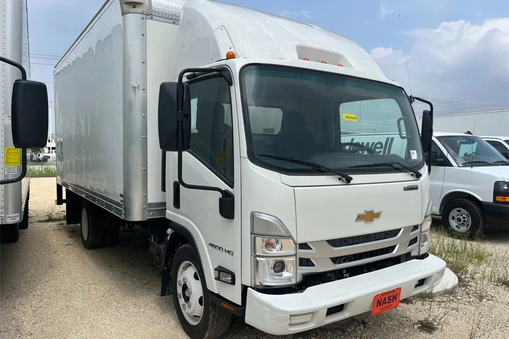 2024 Chevrolet Silverado 4500HD photo 1