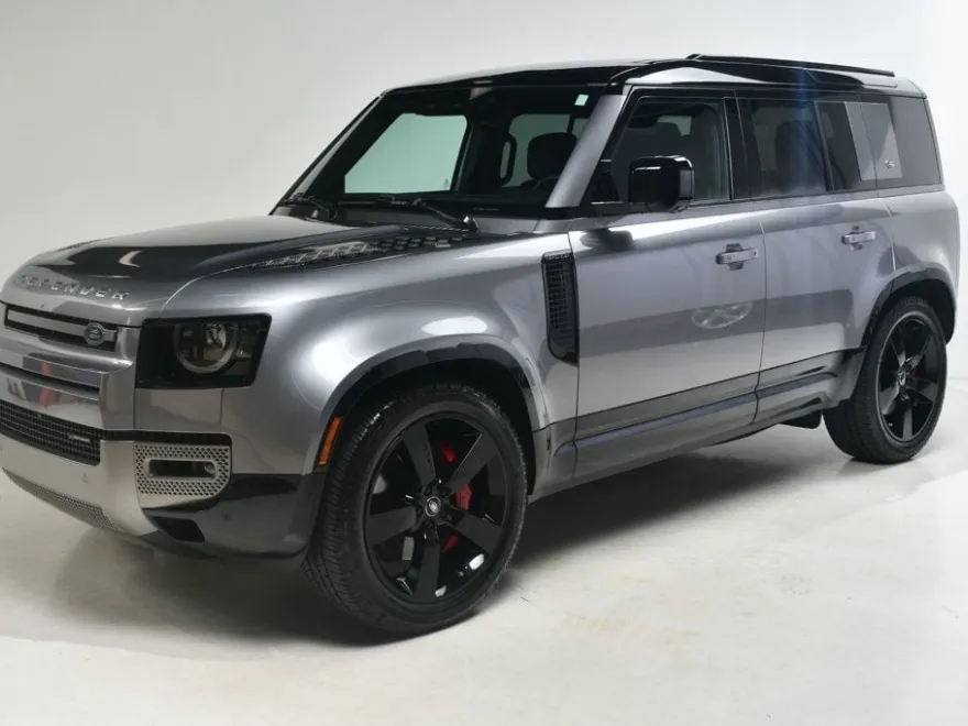 2023 Land Rover Defender 110 X-Dynamic SE photo 1