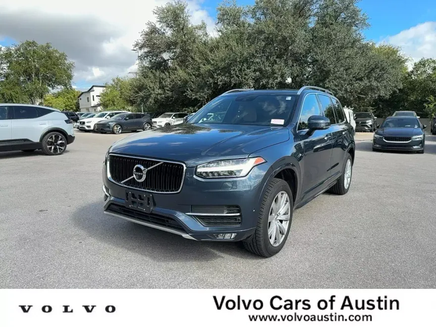 2018 Volvo XC90 T5 Momentum photo 1