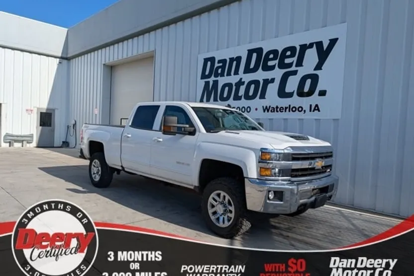 2018 Chevrolet Silverado 2500HD LT photo 1
