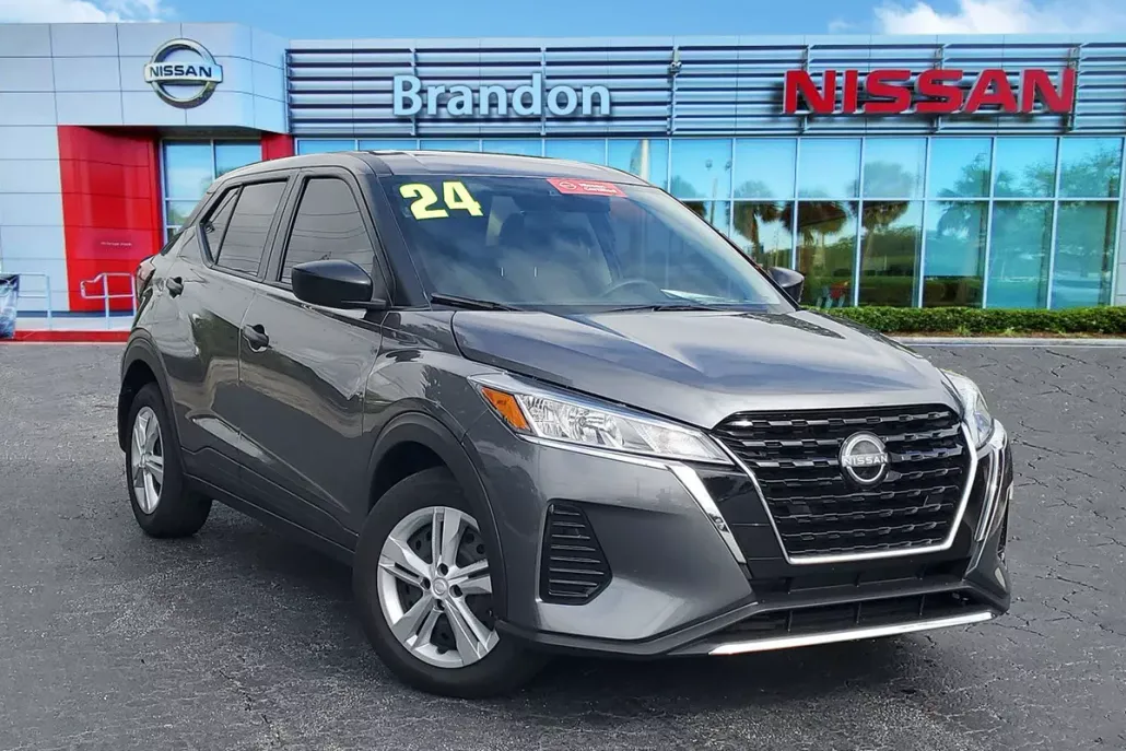 2024 Nissan Kicks S photo 1