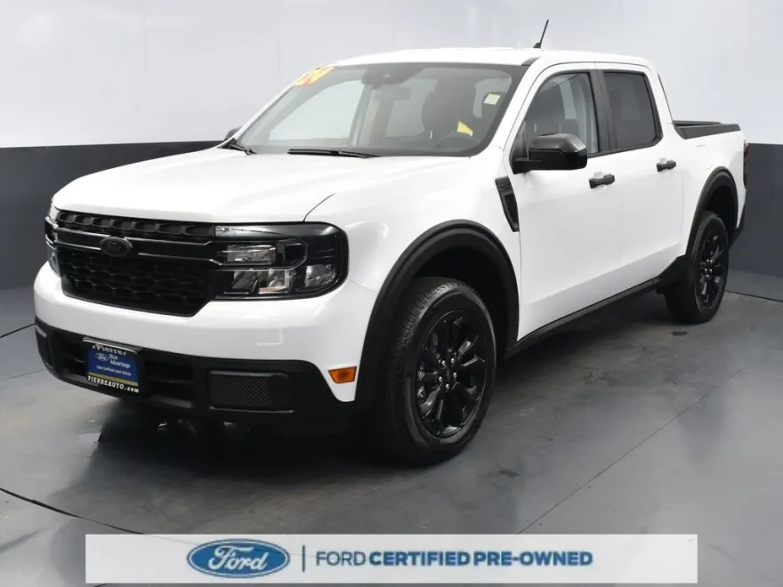 2024 Ford Maverick XLT photo 1