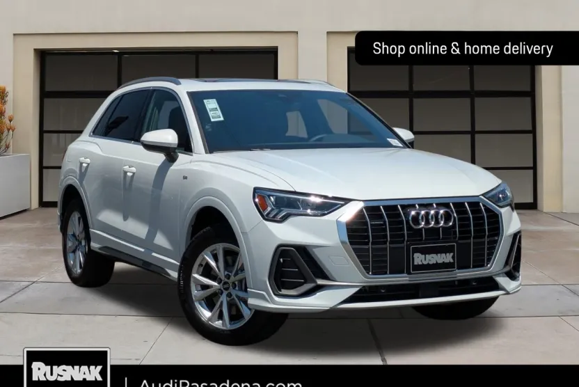 2025 Audi Q3 S line Premium photo 1