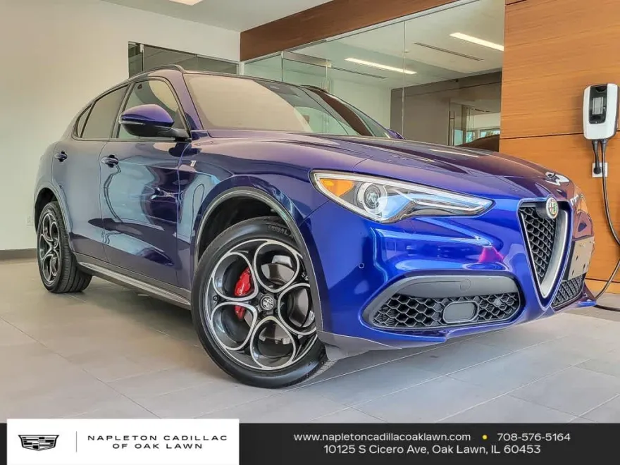 2022 Alfa Romeo Stelvio Ti photo 1