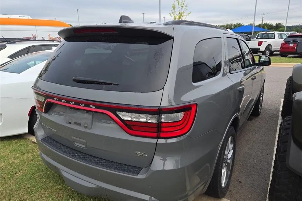 2023 Dodge Durango R/T Plus photo 1